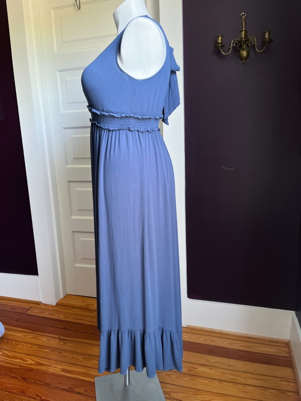 Blue lace maxi dress - Picture 4 of 9